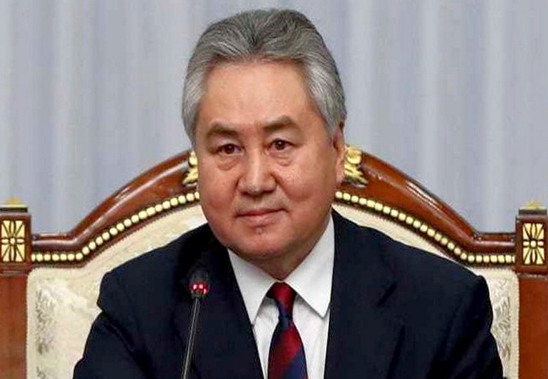 Почему правозащитница Азиза Абдирасулова покинула Кыргызстан и что значит критика НПО от президента